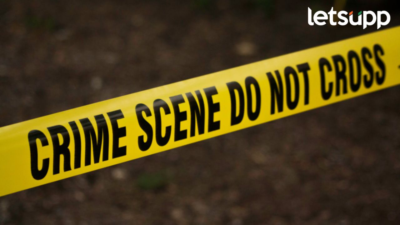 धक्कादायक! मुंबईत नातवाने आजीला फेकले कचऱ्यात; खळबळजनक कारण आलं समोर धक्कादायक! मुंबईत नातवाने आजीला कचऱ्यात फेकले; खळबळजनक कारण आलं समोर