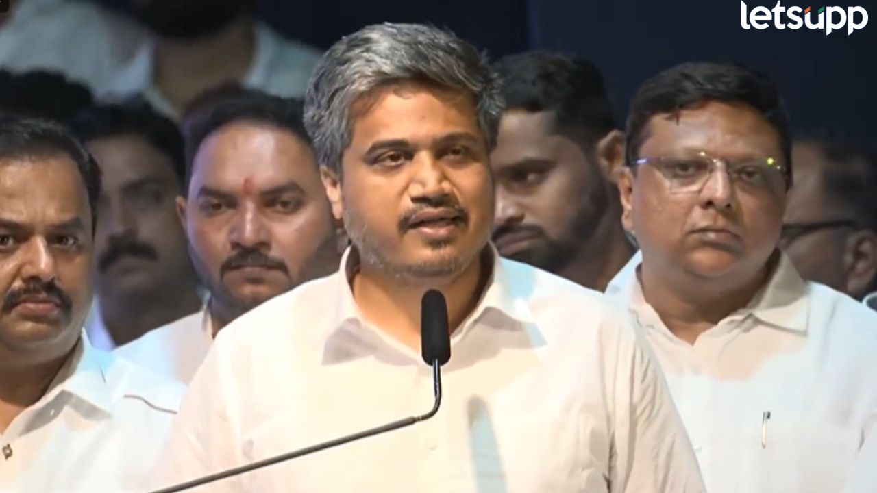 सत्ता जाताच… मुंगळे पळाले, रोहित पवारांनी नाव न घेता अजित पवारांवर तोफ डागली Ncp Politics (2)