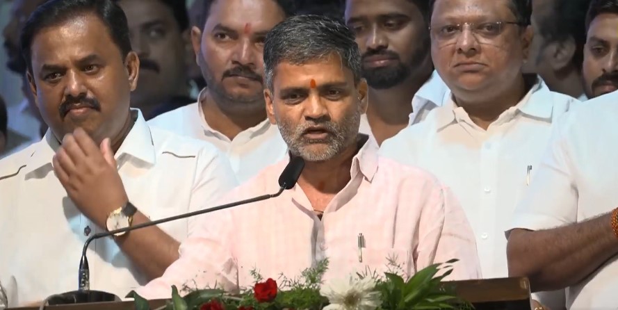 ‘राजकारणाचा काही अंदाज नाही, तुम्ही आशावादी राहा’; खा. लंकेंनी नेमकं काय सांगितलं ? Nilesh Lanke
