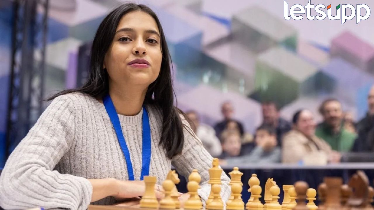FIDE Women’s World Chess Champion :  महाराष्ट्राची लेक चमकली बुद्धिबळाच्या पटावर, 19 वर्षीय दिव्याने वर्ल्ड कप जिंकून रचला इतिहास