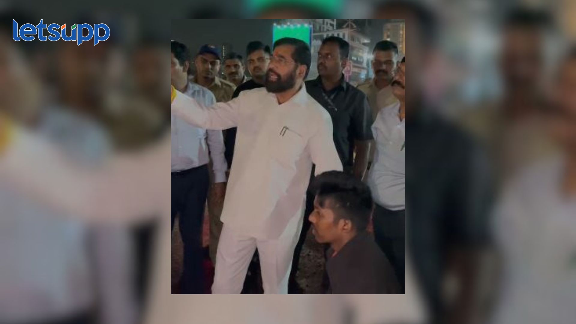 जखमी बाईकस्वाराच्या मदतीला धावून जात उपमुख्यमंत्री एकनाथ शिंदे ठरले विघ्नहर्ता Eknath Shinde