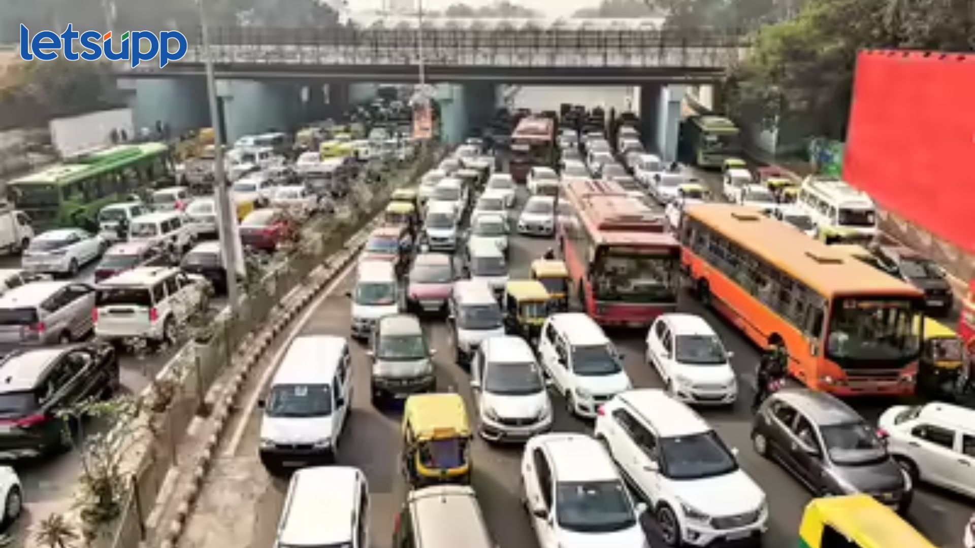 मुंबई – गोवा राष्ट्रीय महामार्गावर गणेशोत्सवादरम्यान जड वाहनांना वाहतूक बंदी Ganeshotsav 2025