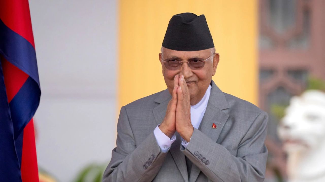 नेपाळचे माजी पीएम केपी ओली यांच्याविरुद्ध एफआयआर दाखल; नक्की काय घडलं? Kp Sharma Oli
