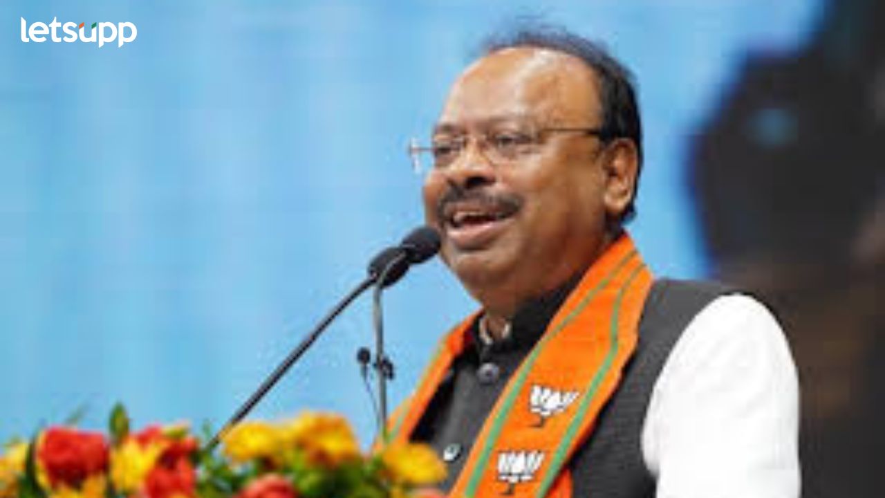 सर्वांचे मोबाईल, व्हॉट्सअप सर्वेलन्सवर टाकलेत; चंद्रशेखर बावनकुळेंचं खळबळजनक विधान… chandrshekhar bawankule